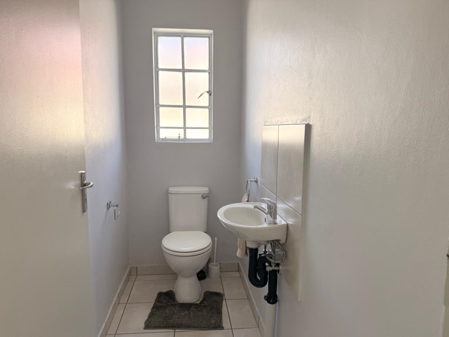 3 Bedroom Property for Sale in Waterkloof East North West
